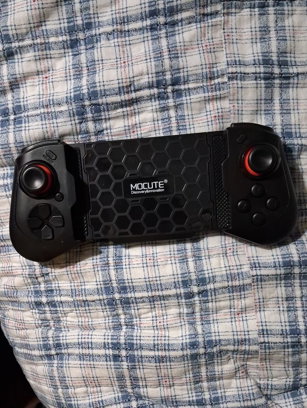 Mocute Black Mobile Game Controller with Red Accent Joysticks